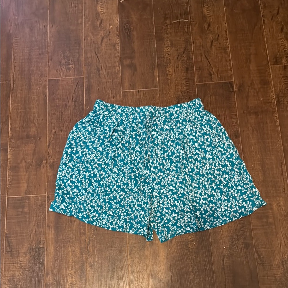 Floral Teal Women's Shorts